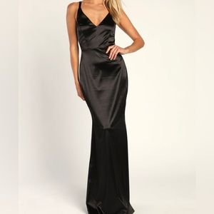 NWT lulus Black Satin Maxi Dress XL
